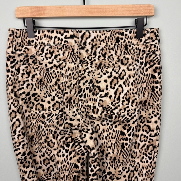 Chico's So Slimming Girlfriend Slim Leg Ankle Jeans Leopard Print - Picture 6 of 9